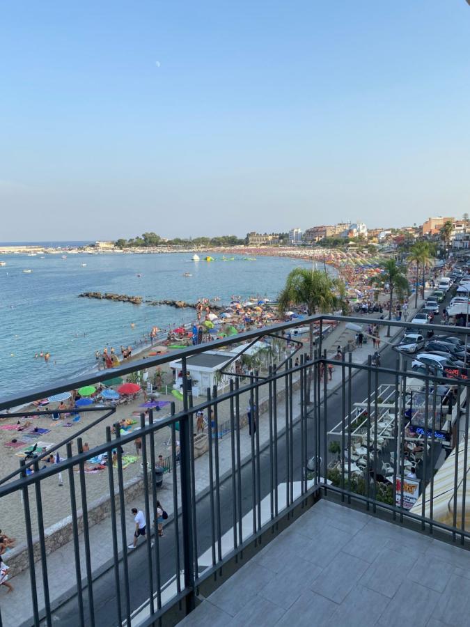 Apartmán La Mansarda Giardini Naxos Exteriér fotografie