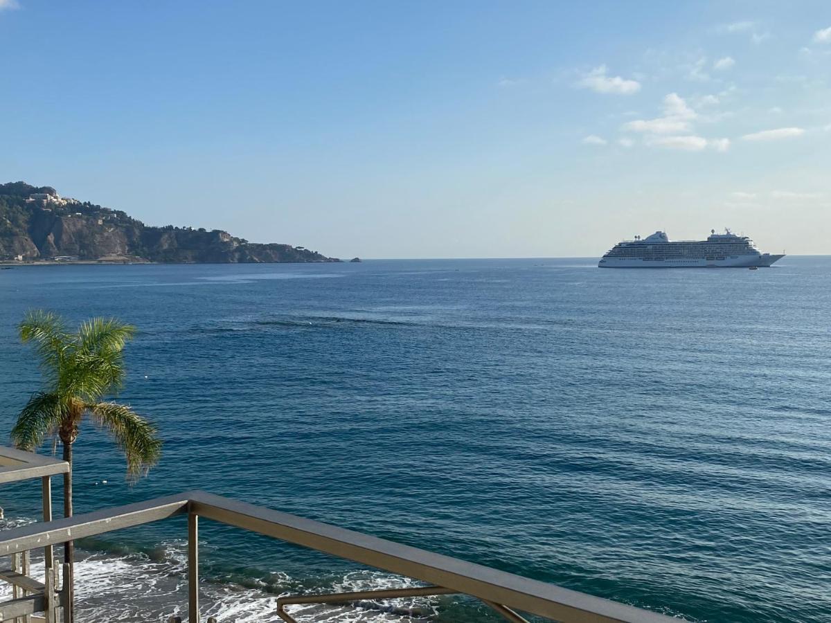 Apartmán La Mansarda Giardini Naxos Exteriér fotografie