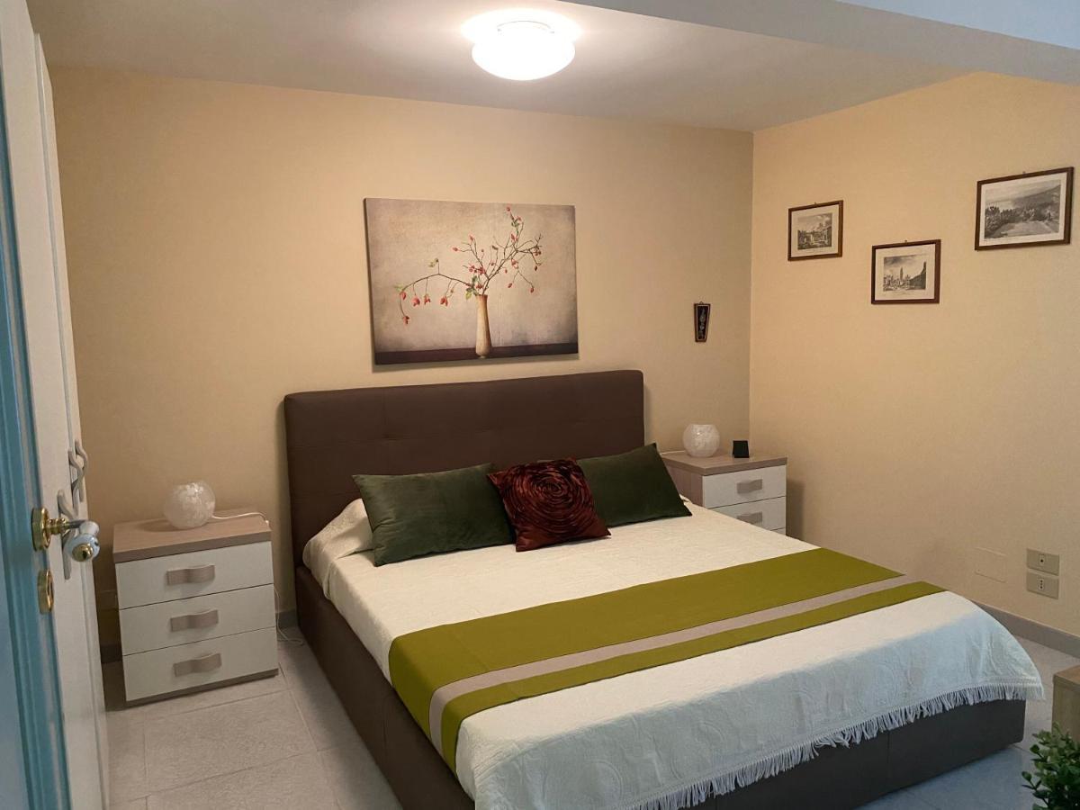 Apartmán La Mansarda Giardini Naxos Exteriér fotografie