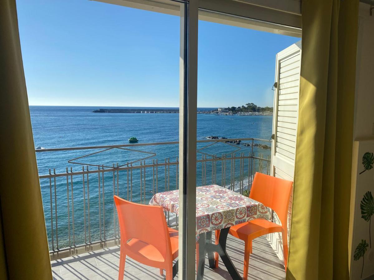 Apartmán La Mansarda Giardini Naxos Exteriér fotografie