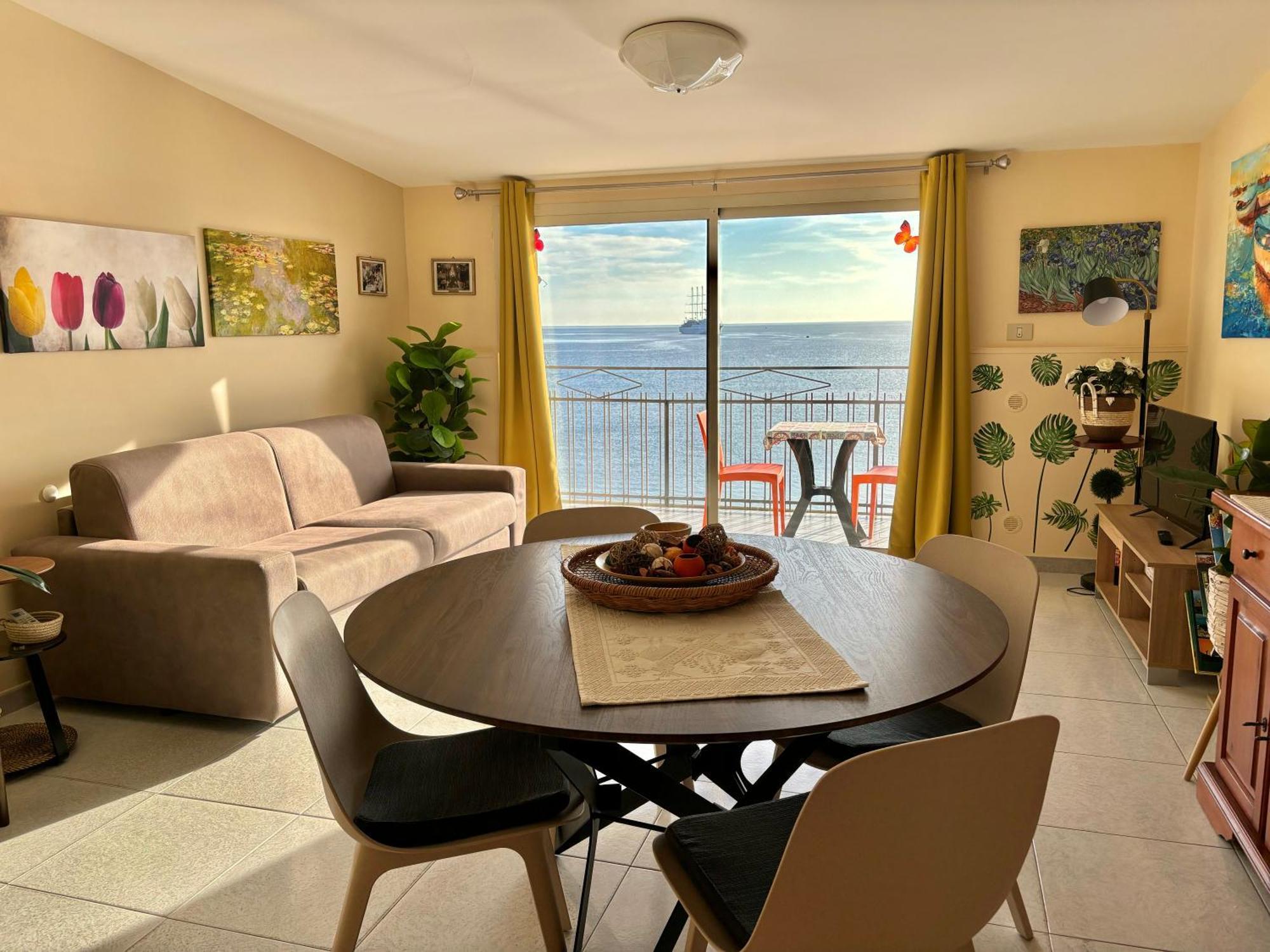 Apartmán La Mansarda Giardini Naxos Exteriér fotografie
