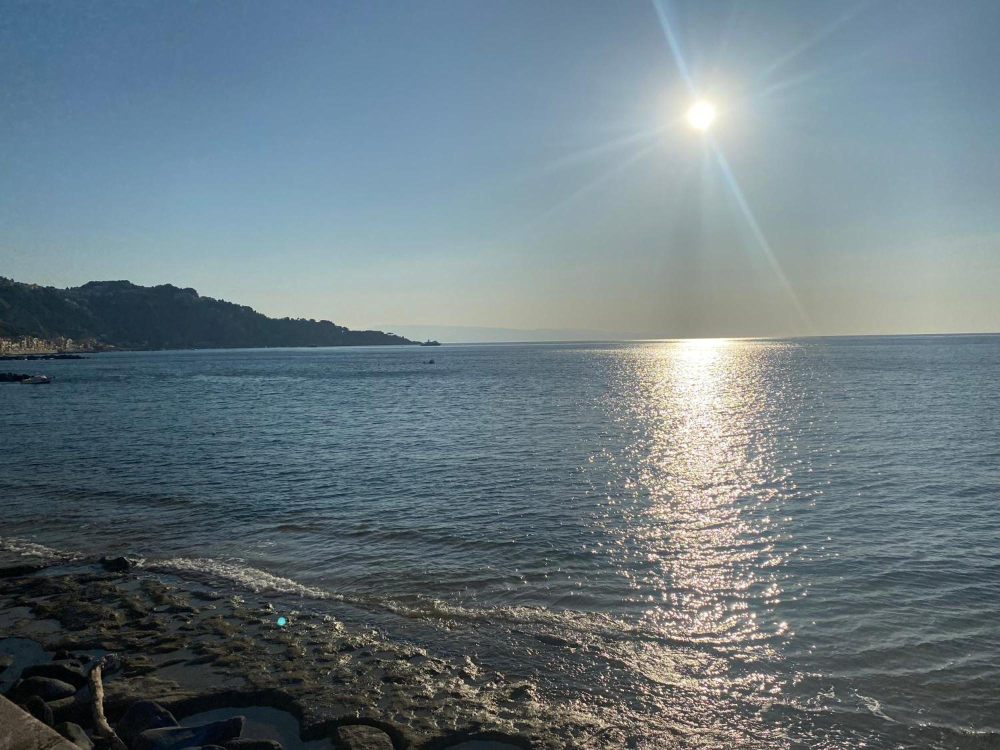 Apartmán La Mansarda Giardini Naxos Exteriér fotografie